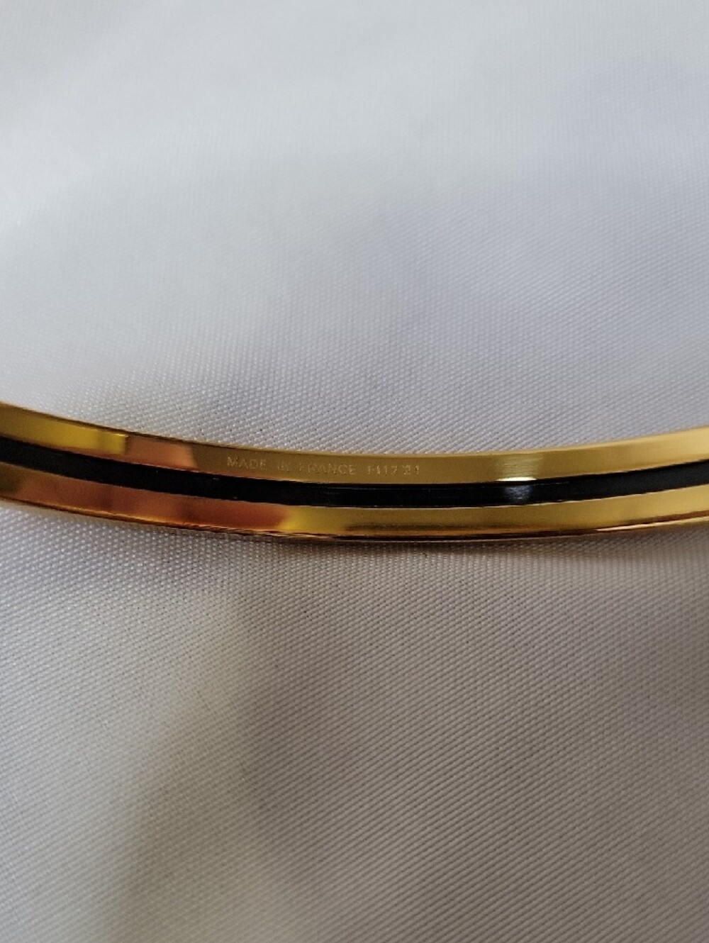 Hermes Pink Enamel & Gold Thin Bangle - Picture 2 of 3